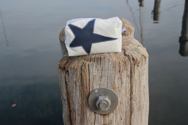 Segeltuch Kosmetiktasche eckig mit dunkelblauem Stern